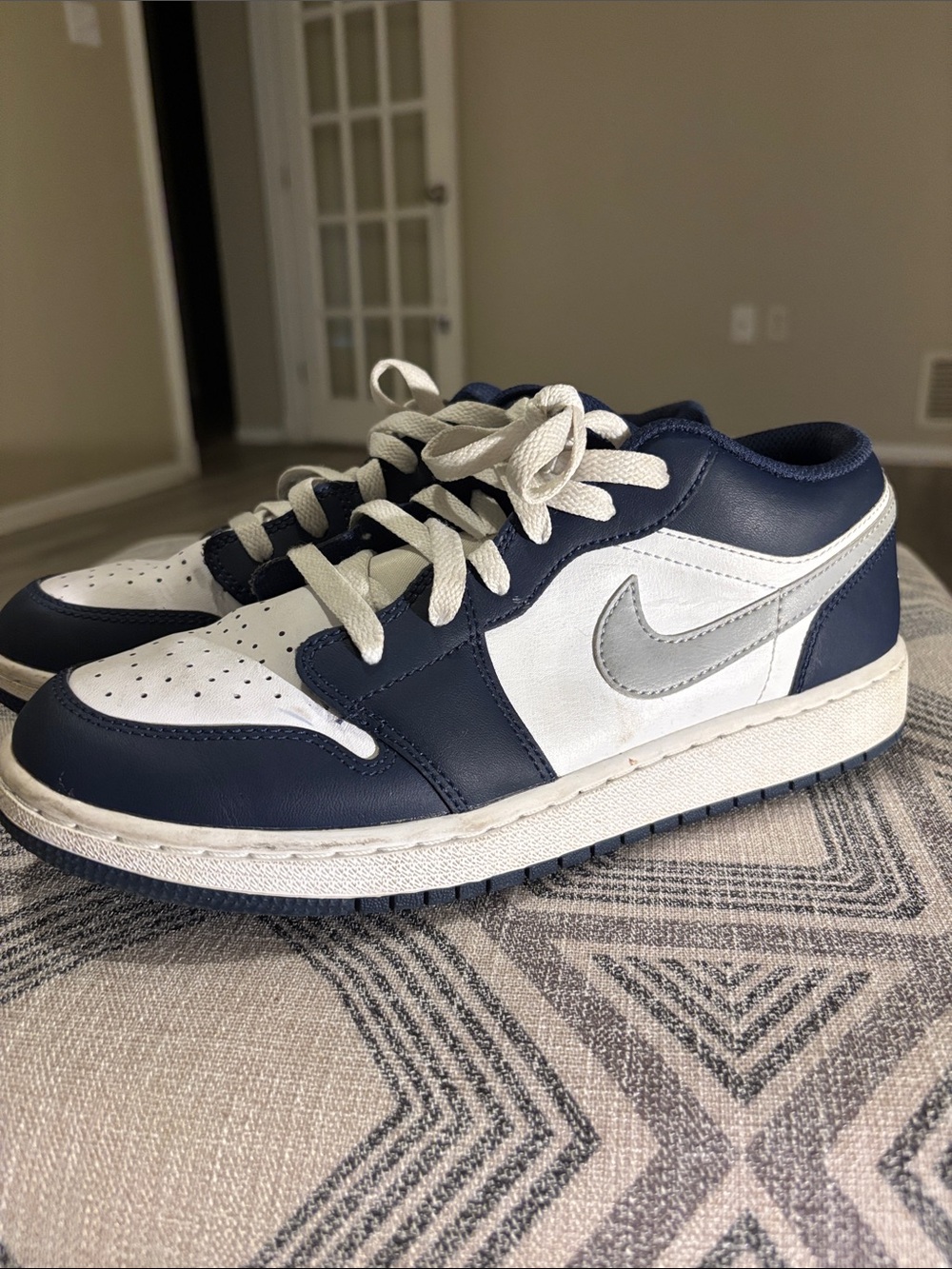 Nike air Jordan Kids Navy, White and Silver Low-Top Sneakers